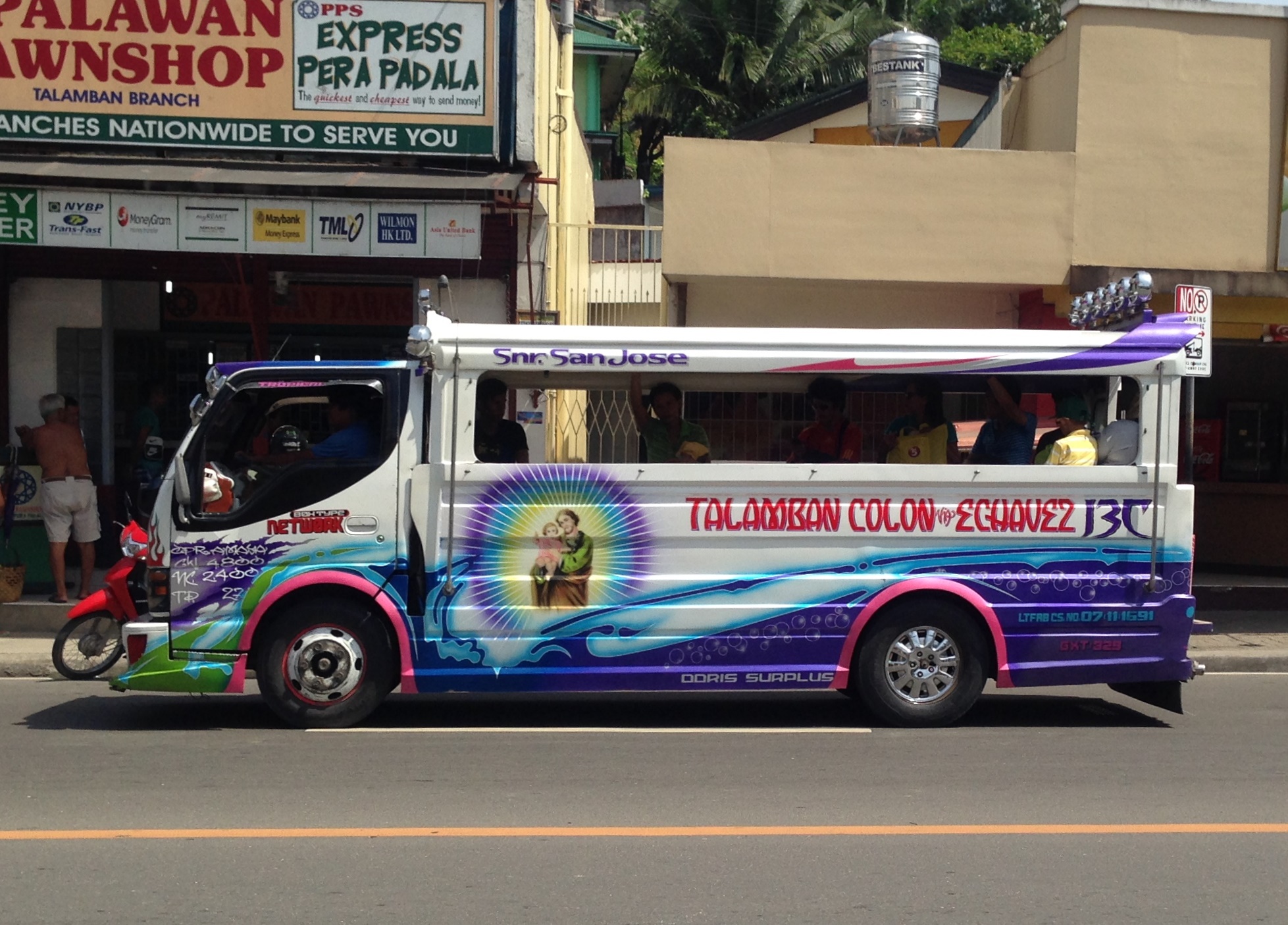 ジプニーのイメージ