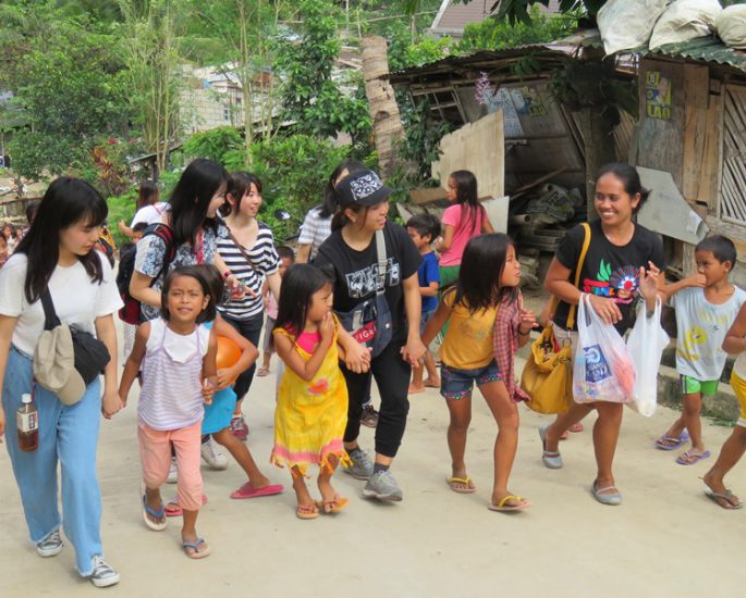 スラムの子ども