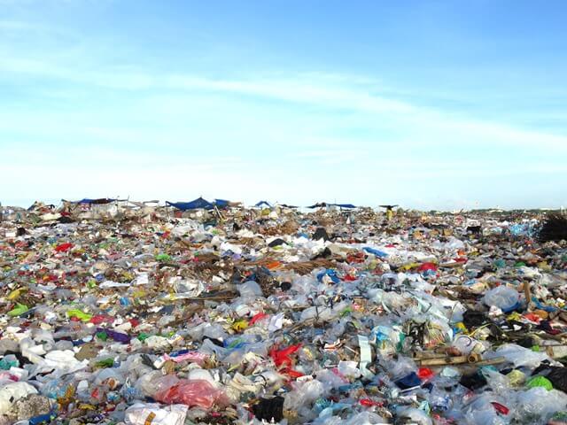 フィリピンのゴミ山