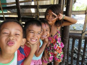 セブのゴミ山の子ども