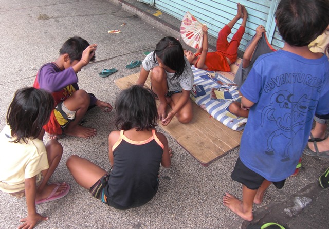 フィリピンのストリートチルドレン