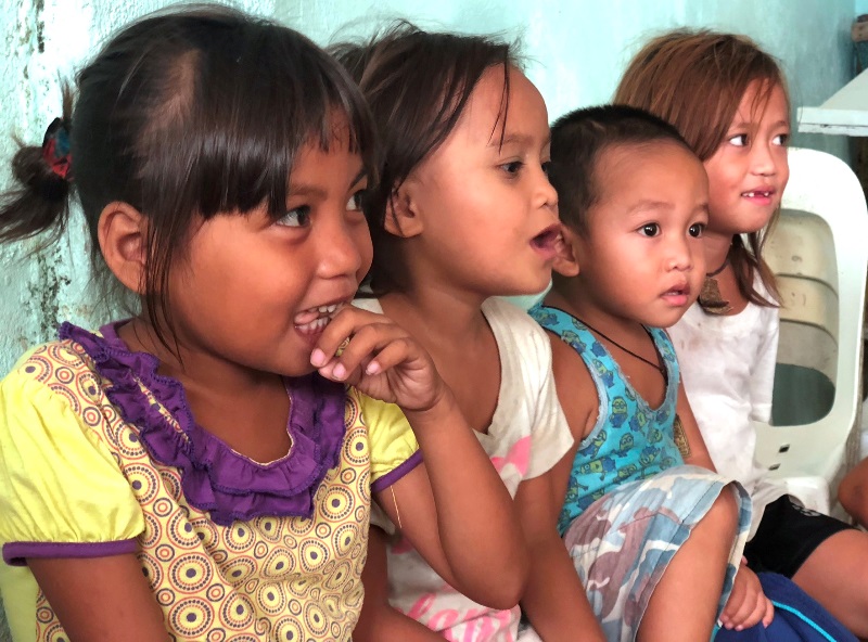 セブ島の子ども