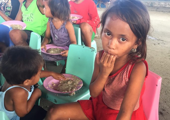 セブのゴミ山の子ども