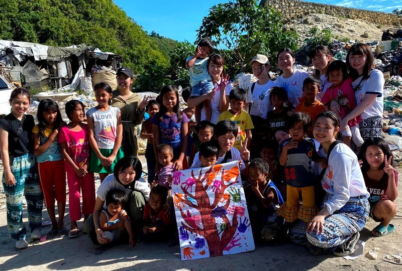 ゴミ山の子どもたち