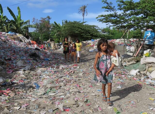 フィリピンのゴミ山